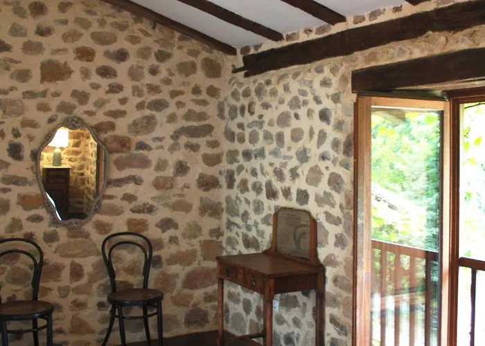 Gatehouse Of The Palacio De Hualle Near Comillas Prázdninový dům Treceño