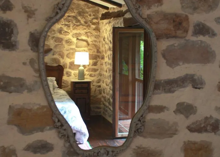 Gatehouse Of The Palacio De Hualle Near Comillas Prázdninový dům Treceño